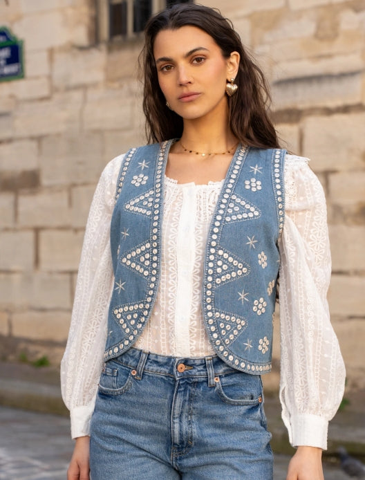 Gilet sans manches avec broderies et strass