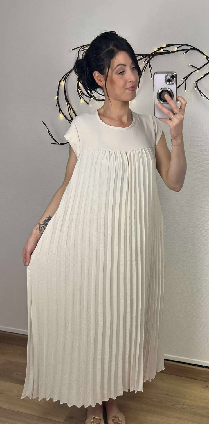 Robe longue plissée