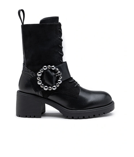 Bottines à talon carré avec lacets et ornement en chaîne latérale