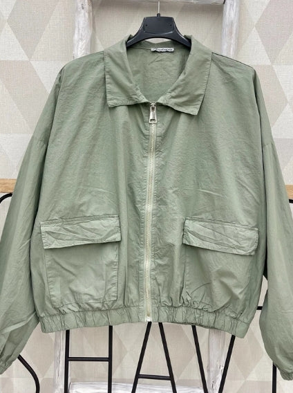 Veste courte zippée pour femme